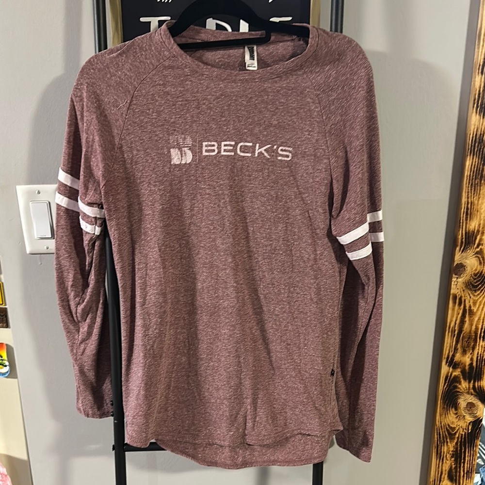 Beck's Heathered Long Sleeve Top